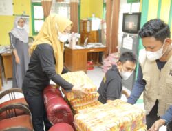 Anggota DPR-RI, Supriansa Beri Bantuan Korban Puting Beliung di Lalabata Soppen