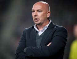 Perdana Menjadi Pelatih di Indonesia, Berikut Karir Joop Gall