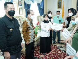 KUBE Pedesaan di Pangkep  Terima Bantuan Sapi Ternak dari Pemprov