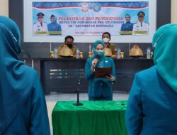 Ketua TP PKK Kecamatan Manggala Melantik Ketua PKK Kelurahan dan Mengukuhkan Bunda Paud MasaPeriode 2021- 2026