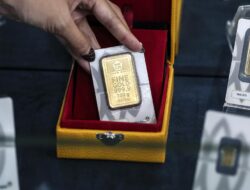Ketegangan Rusia-Ukraina Picu Kenaikan Harga Emas Antam Hari ini