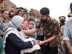 2 Ton Beras Untuk Korban Kebakaran Pasar Sentral Sinjai, Bupati : Terima Kasih Plt Gubernur Andi Sudirman