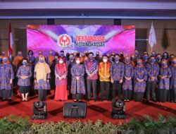 Lantik Pengurus Dekranasda Kota Makassar, Ini Pesan Indira Jusuf Ismail