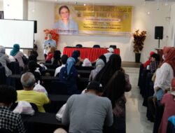 Legislator Golkar Debbie Rusdin Reses di Mariso Warga Keluhkan Pendataan Program PKH dan BLT