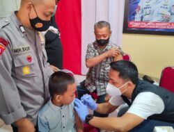 Brimob Bone Gelar Vaksinasi Massal Anak Dan Lansia Serta Vaksin Booster
