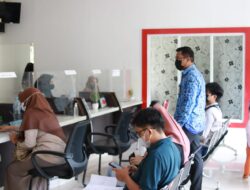 Perbaiki Pelayanan Publik, Camat Biringkanaya Lakukan Ini di Kantornya