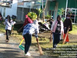 Gerakan Sabtu Bersih, Camat Manggala : Momentum Sosialisasikan Program  Walikota Peningkatan Lorong Wisata dan Vaksinasi 100%