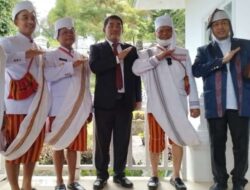 Hadiri HUT Mamasa ke 20, Rektor UNM Disambut Langsung Bupati dan Wakil Bupati Mamasa