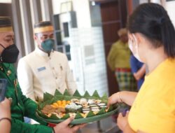 Peringati Hari Kebudayaan, Camat Panakkukang Sajikan Kue Tradisonional Khas Makassar