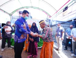 Diserahkan Secara Simbolik Oleh Bupati Pangkep, 127 KK Desa Bontomanai Terima BLT DD,