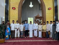 Tripika Kecamatan Panakkukang Dampingi Pangdam Hasanuddin Safari Ramadan Di Masjid Jami’ul Ihsan