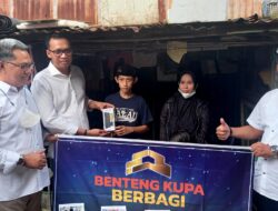 Ramadhan Penuh Berkah, Benteng Kupa Bagi-bagi Ponsel ke Siswa Kurang Mampu