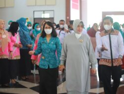 Ketua TP PKK Kota Makassar, Indira Jusuf Ismail Hadiri Pembentukan Kelompok Dasawisma di Biringkanaya