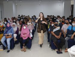 Legislator Golkar Debbie Rusdin Reses di Mamajang, Warga Adukan Masalah BPJS, KIS Hingga Permintaan Bantuan Kain Kafan Gratis