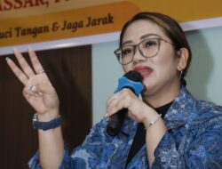 Reses Di Kecamatan Makassar, Warga Keluhan Sistem Zonasi, Debbie Rusdin : Anak Jangan Putus Sekolah