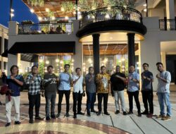 Ketua KONI SulSel Ngopi Bareng Aktivis Mahasiswa Di The Icon Makassar
