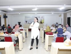 Tingkatkan Kesadaran Masyarakat, Legislator Golkar, Debbie Rusdin Gelar Sosialisasi Kebangsaan Tentang Keagamaan