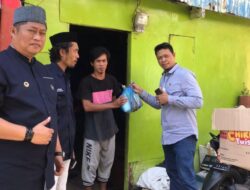 Aksi Peduli Gemuruh Nasdem, Bagikan Makanan dan Sembako di Jumat Berkah