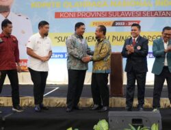 Pelantikan Pengurus KONI Sulsel 2022-2026, Andi Sudirman Dorong Olahraga Jadi Industri