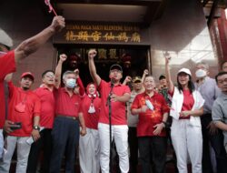 Danny Kobarkan Semangat 45 di Kawasan Pecinan
