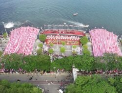 5.005 Meter Bendera Merah Putih Selimuti Anjungan Pantai Losari
