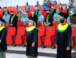 FK Unhas Gelar Seremoni Penyerahan Brevet Dokter Spesialis dan Pengambilan Janji Sarjana S1