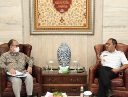 Danny Pomanto Bahas Penanganan Sanitasi Aman dengan USAID-IUWASH Tangguh
