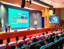 Di Hadapan Mahasiswa Universitas Nahdlatul Ulama Surabaya, Jusuf Kalla Sosialisasikan Gerakan 45 Untuk Sempurnakan Rukun Islam
