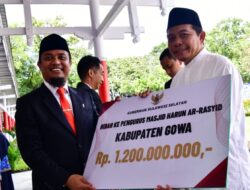 Gubernur Sulsel Beri Hibah Rp 1,2 M Untuk Masjid Harun Ar-Rasyid di Gowa