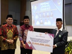 Total Rp3 Miliar Hibah Diserahkan Andi Sudirman ke MUI Sulsel dan BAZNAS Sulsel di Rakornas PINBAS MUI