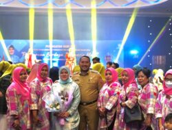 Camat Panakkukang & Istri Kompak Hadiri Peringatan Hari Ibu Oleh TP PKK Kota Makassar