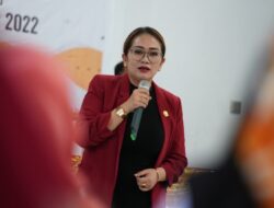 Sapa Warga Yang Rayakan Natal, Legislator Golkar Debbie Rusdin : Beri Ucapan Bagian dari Toleransi
