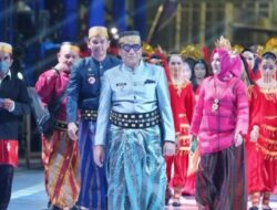 Kecamatan Makassar Turut  Meriahkan Carnaval Malam Puncak Perayaan HUT Kota Makassar yang ke-415