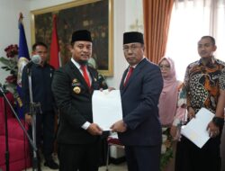 Andi Aslam Patonangi dilantik sebagai Pj Sekda oleh Gubernur Sulsel