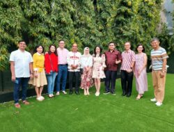 Hari Raya Imlek, Rudianto Lallo Datangi Kediaman Warga Tionghoa di Makassar