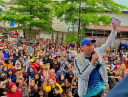 Walau Hujan, Ribuan Masyarakat Ramaikan Jalan Sehat Anak Rakyat di Kecamatan Tamalate