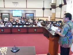 Pj Sekda Andi Aslam Luncurkan Buku Pedoman Strategi Komunikasi Pencegahan Stunting