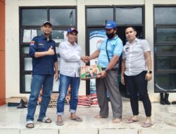 Yayasan Bentukan Ketua DPRD Rudianto Lallo Bantu Korban Banjir di Makassar