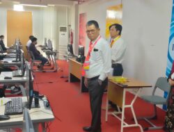 Pantau Pelaksanaan UTBK SNBT, Rektor UNM: Kami Tidak Mentolerir Bagi yang Mencederai Jalannya Tes