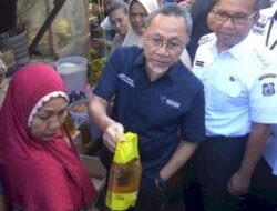 Kunjungi Pasar Terong Kota Makassar, Menteri Perdagangan: Barangnya Banyak, Harga Stabil