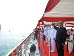 Danny Dampingi Panglima TNI Sapa Armada Perang Kapal Asing