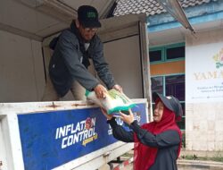 Bersama Paskas, Disdag Kota Makassar Distribusikan Sembako ke Masyarakat