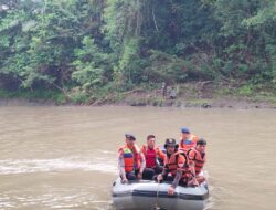 Niat Syukuran, Pemuda di Soppeng Hanyut Terseret Arus Sungai, Brimob Bone Kirim Tim SAR