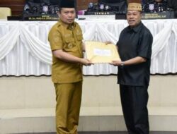 Penjabat Gubernur Gorontalo Ismail Pakaya Sampaikan Perubahan KUA-PPAS ke DPRD