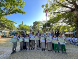 Upacara Bendera, SD Islam Athirah 2 Beri Penghargaan ke Siswa Berprestasi