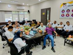 Bersama Tim Ahli Wali Kota, Dinas PU Makassar Adakan Sesi Monitoring dan Evaluasi