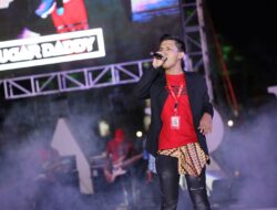 Band Sugar Daddy dan Home Project Hibur Masyarakat di Penutupan F8 2023