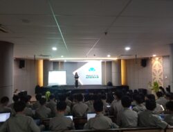 SMP Islam Athirah Makassar Sukseskan Gerakan Literasi Melalui Workshop Penulisan Antologi Cerpen dan Puisi