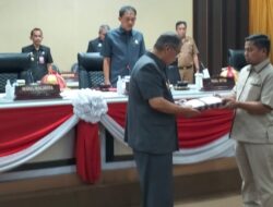 Wawali Pangerang Rahim Serahkan Ranperda Perubahan APBD Kota Parepare Tahun 2023 Ke DPRD