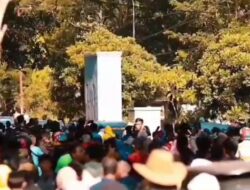 Tak Terkendali, Aksi Demonstrasi Penambang di Pohuwato Berakhir Bakar Kantor Bupati